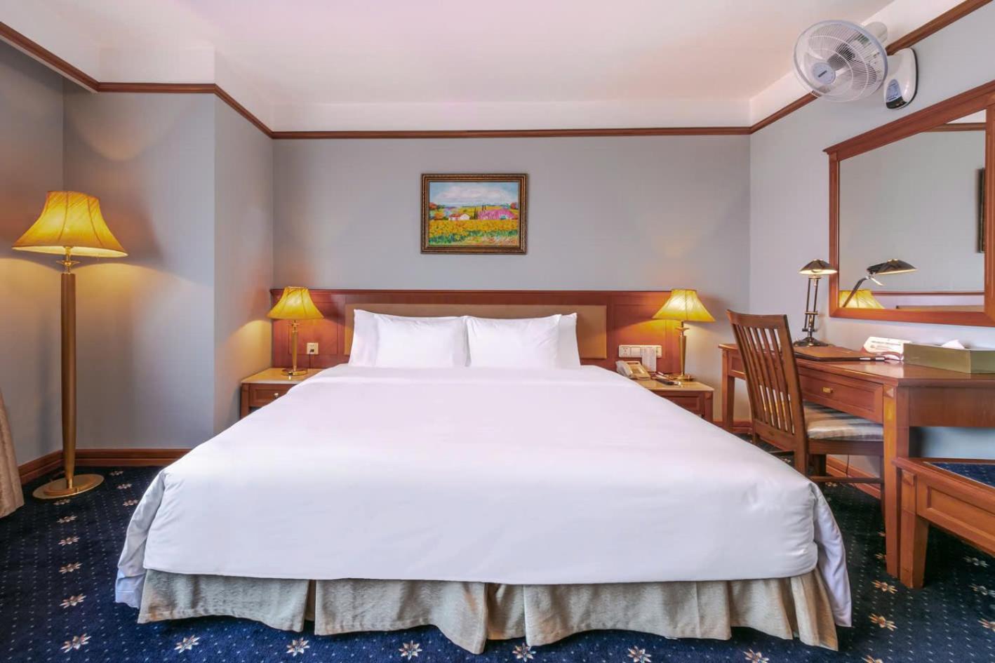 A25 Luxury Hotel Ханой Екстериор снимка